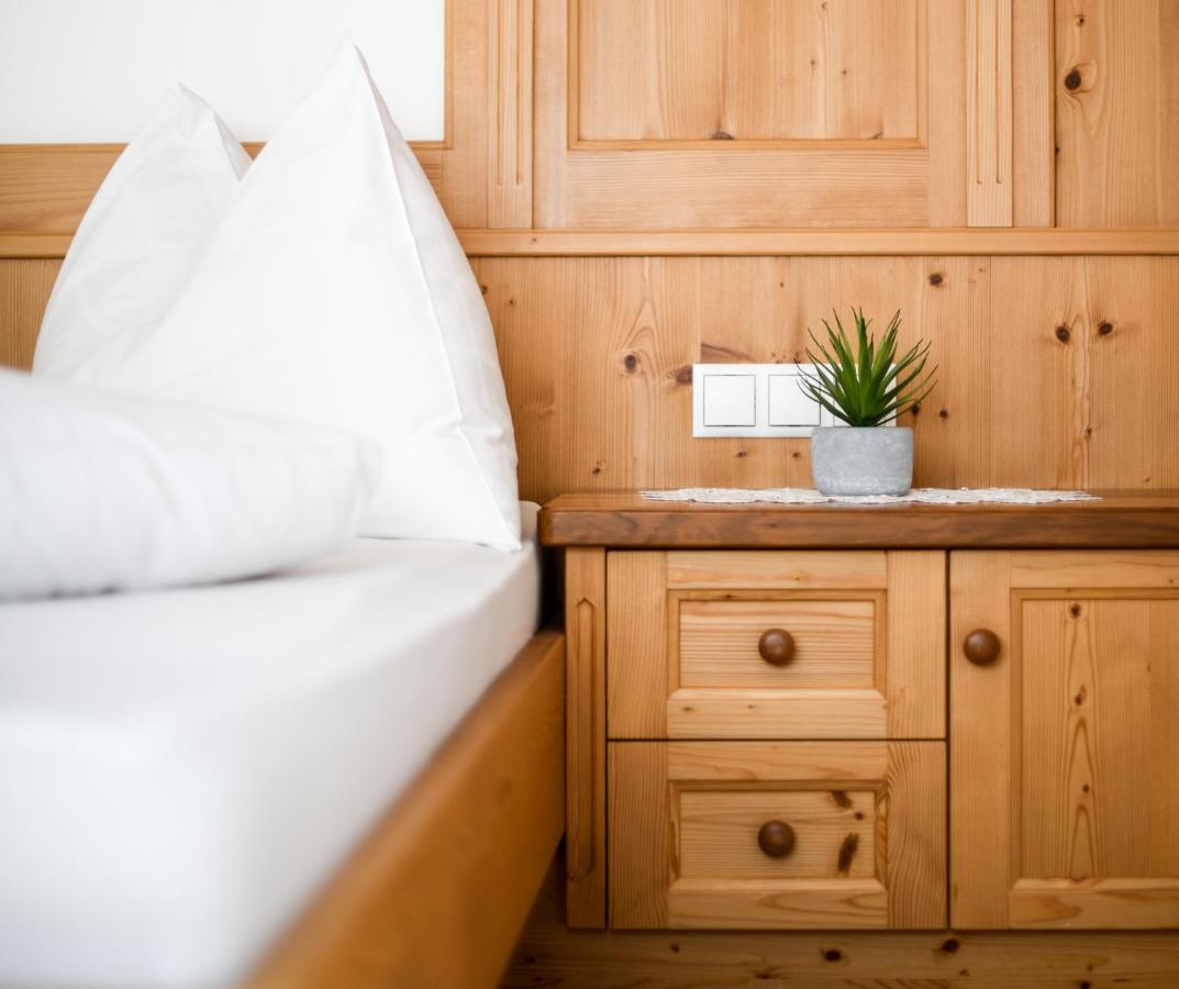 Apartments Sunela เซลวาดีวัลการ์เดนา ภายนอก รูปภาพ
